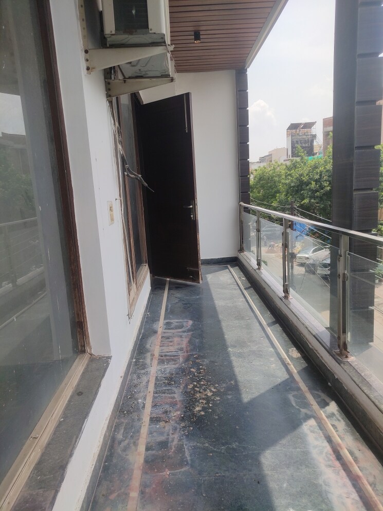 Balcony, sector 46 3 Bedroom 2500 Sq.Ft. Independent House In Sector 46 Noida 9038257