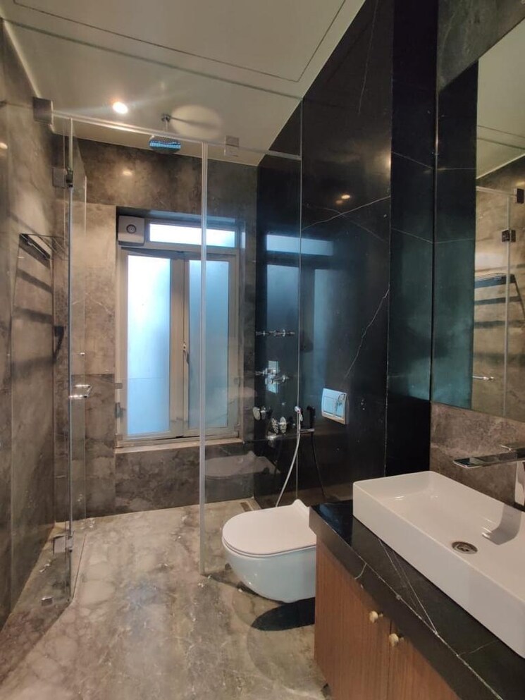 Attached Bathroom, kalpataru-avana 3 Bedroom 1846 Sq.Ft. Apartment In Parel Mumbai 9038255