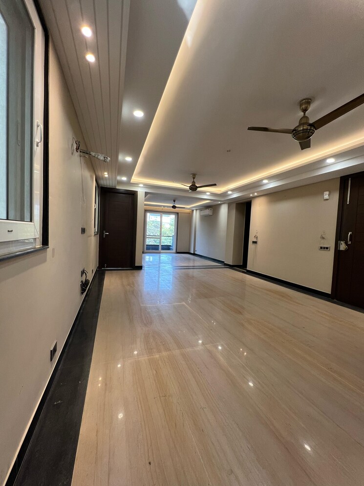 Living Room, shapoorji-pallonji-joyville-gurgaon 3 Bedroom 1852 Sq.Ft. Apartment In Sector 102 Gurgaon 9038286