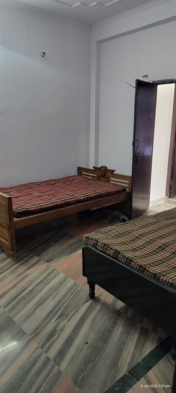 Bedroom in 2 BHK Apartment at Gaur City 7th Avenue, Sector 4 Greater Noida – for Rent