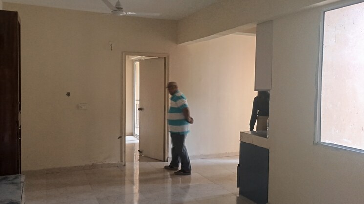 Room, mrg-the-balcony 2 Bedroom 645 Sq.Ft. Apartment In Sector 93 Gurgaon 9038347