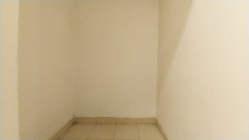 Room in 3.5 BHK Apartment at DLF New Town Heights I, Sector 90 – for Rent
