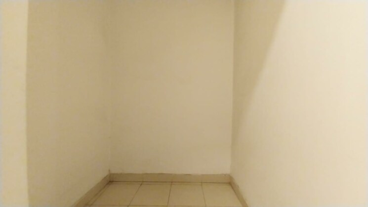 Room, dlf-new-town-heights-i 3.5 Bedroom 1930 Sq.Ft. Apartment In Sector 90 Gurgaon 9038394