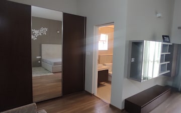 Room in 4 BHK Villa at Prestige Augusta Golf Village, Kothanur – for Rent