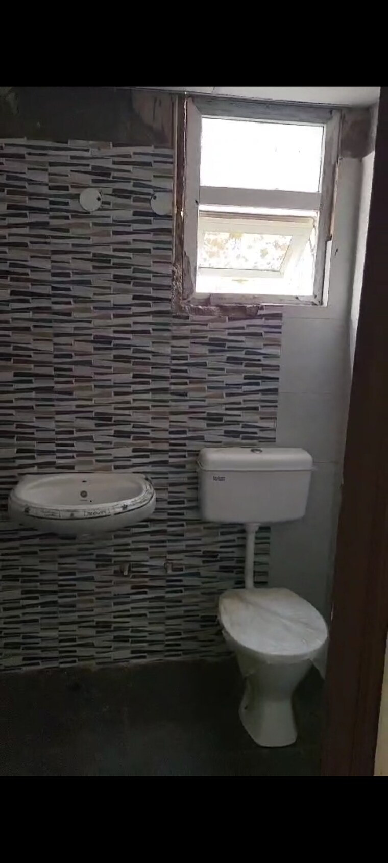 Bathroom, signature-global-the-roselia 2 Bedroom 600 Sq.Ft. Apartment In Sector 95a Gurgaon 9038377