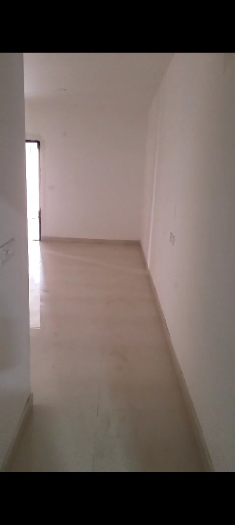 Room, signature-global-the-roselia 2 Bedroom 600 Sq.Ft. Apartment In Sector 95a Gurgaon 9038377