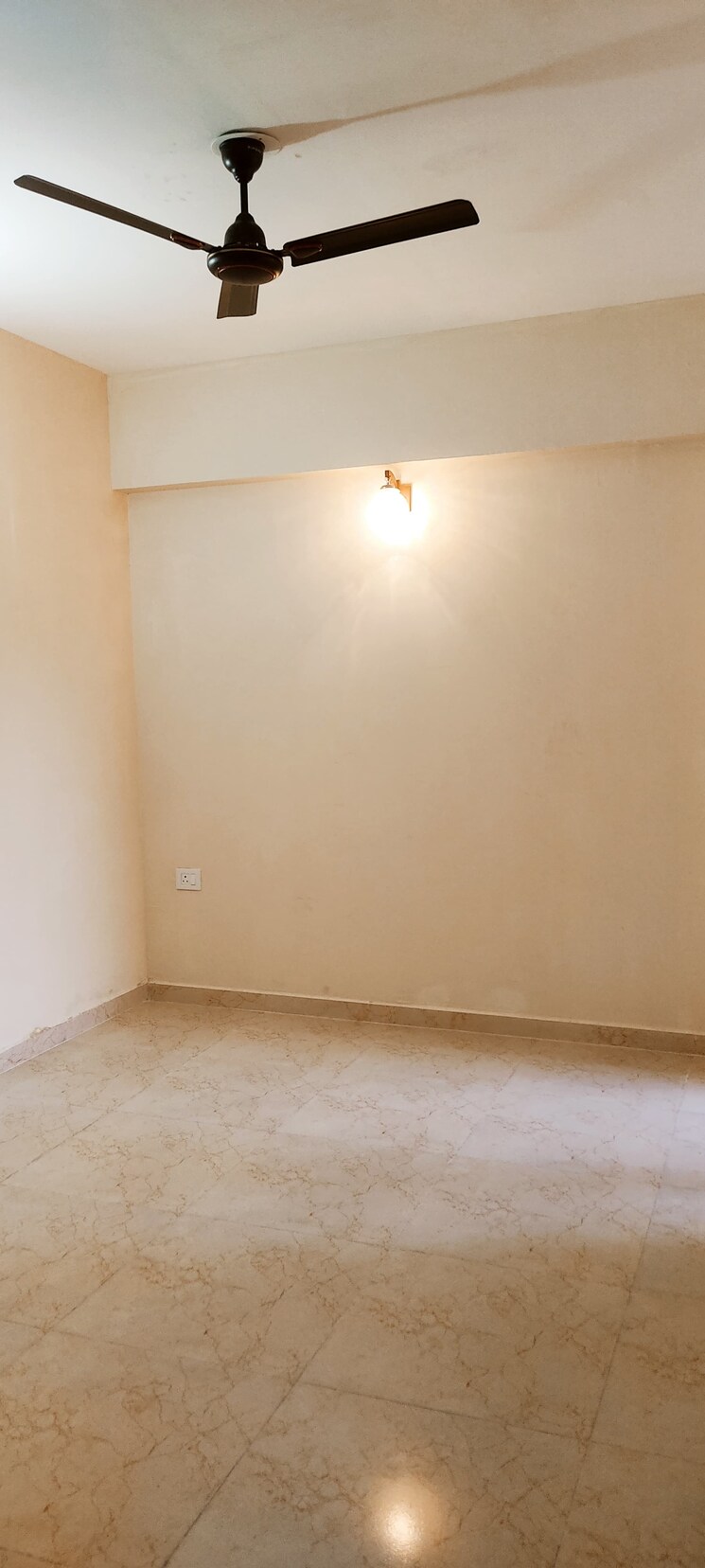 Room, mrg-the-balcony 2 Bedroom 645 Sq.Ft. Apartment In Sector 93 Gurgaon 9038378