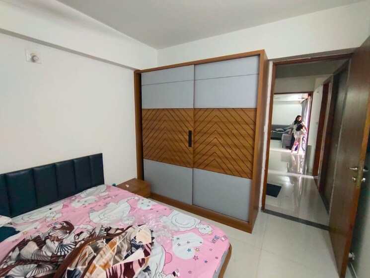 Bedroom, vaishnodevi circle 3 Bedroom 1250 Sq.Ft. Builder Floor In Vaishnodevi Circle Ahmedabad 9038375