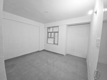 Room in  Office Space at Exhibition Road – for Rent