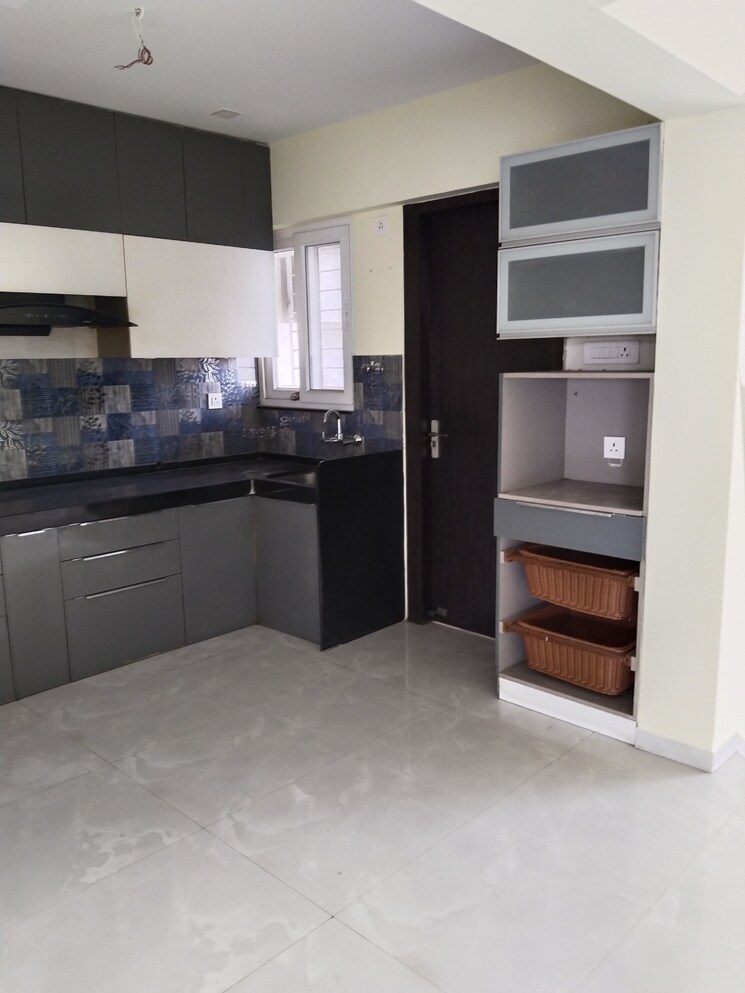 Kitchen, ram nagar 3 Bedroom 1400 Sq.Ft. Builder Floor In Ram Nagar Nagpur 9038540