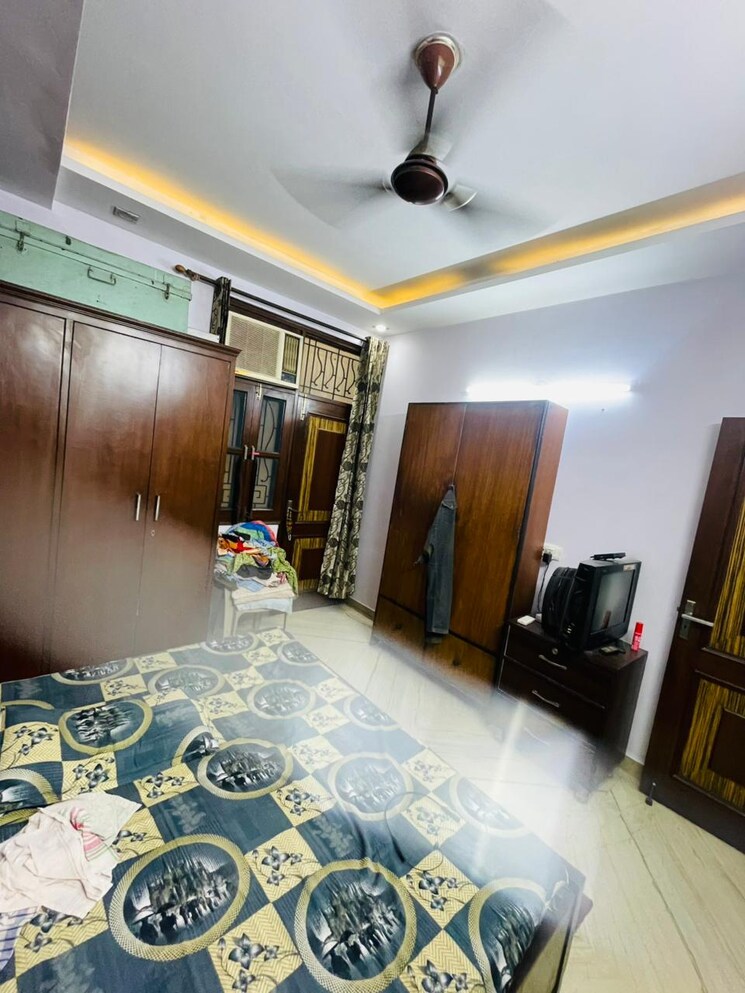 Bedroom, priyadarshni-apartments 2 Bedroom 900 Sq.Ft. Apartment In Paschim Vihar Delhi 9038544