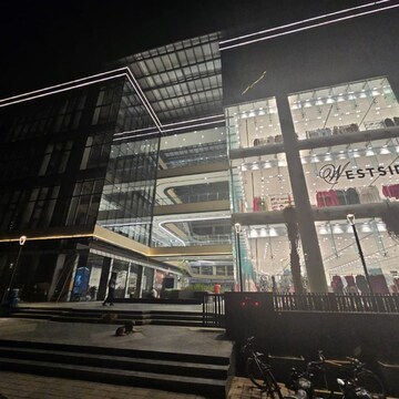  Shop For Rent in Westway Central Market, Sector 120