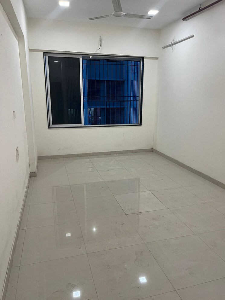 Room, lower parel west 2 Bedroom 550 Sq.Ft. Apartment In Lower Parel West Mumbai 9038523