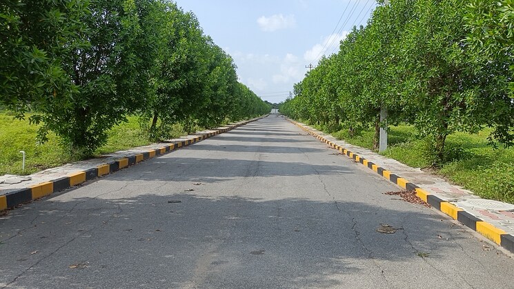 Garden, kompally  183 Sq.Yd. Plot In Kompally Hyderabad 9038578