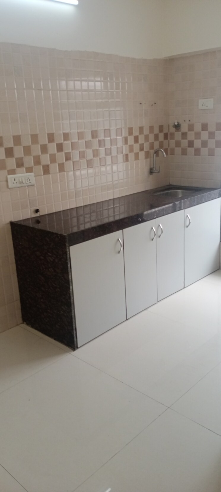 Kitchen, bindra-complex 1 Bedroom 640 Sq.Ft. Apartment In Andheri East Mumbai 9038587