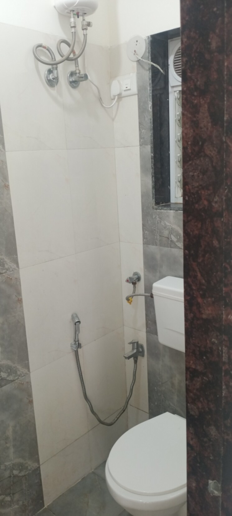 Bathroom, bindra-complex 1 Bedroom 640 Sq.Ft. Apartment In Andheri East Mumbai 9038587