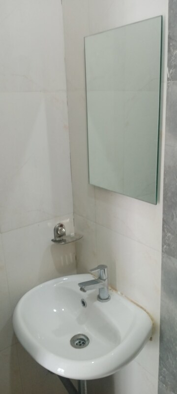 Bathroom in 1 BHK Apartment at Bindra Complex, Andheri East – for Rent