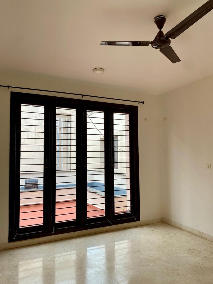 Room, krishna-northwoods 4 Bedroom 3500 Sq.Ft. Villa In Chokkanahalli Bangalore 9038632