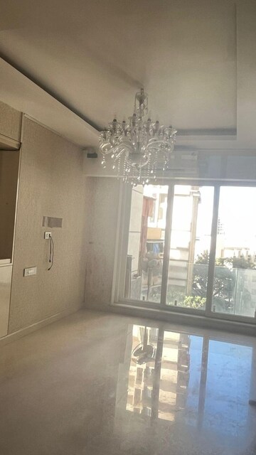 Room in 3 BHK Apartment at Prabhadevi CHS, Prabhadevi – for Rent