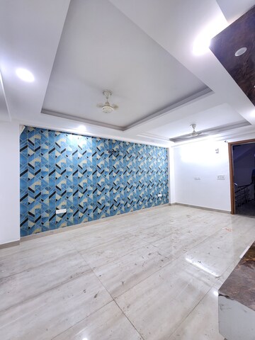 3 BHK Builder Floor For Rent in Chattarpur
