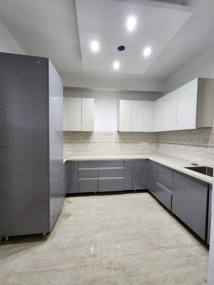 Kitchen, chattarpur 3 Bedroom 1300 Sq.Ft. Builder Floor In Chattarpur Delhi 9038696