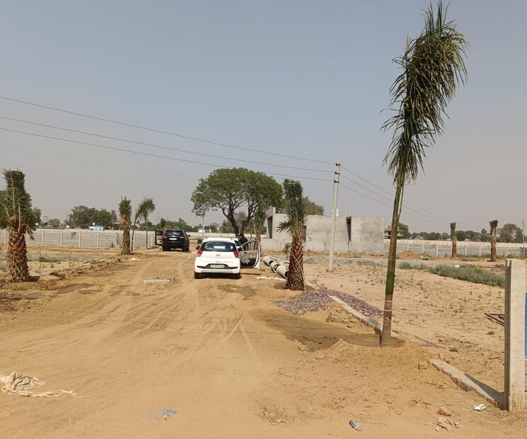  Parking, jattari  117 Sq.Yd. Plot In Jattari Aligarh 9038728