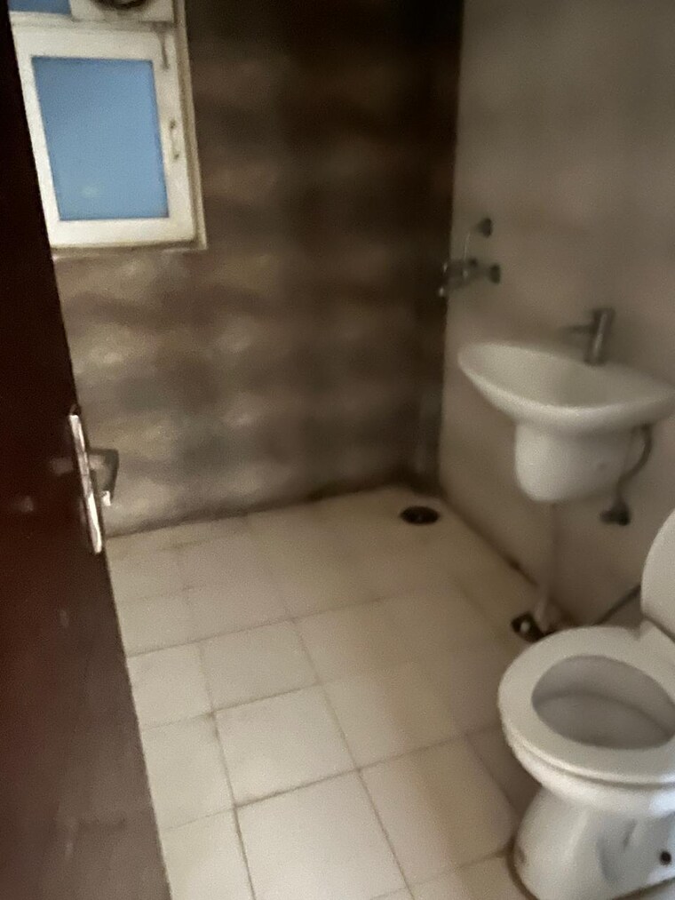 Bathroom, anthem-french-apartments 3.5 Bedroom 1745 Sq.Ft. Apartment In Sector 16b Greater Noida Greater Noida 9038798