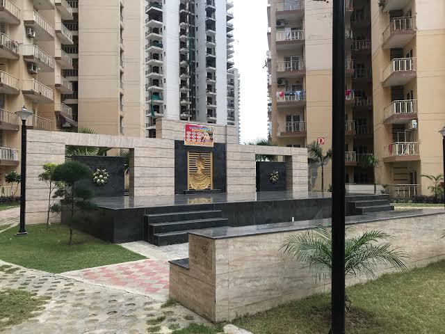 3.5 BHK + Servant Room 1745 Sq.Ft. Apartment in Anthem French Apartments