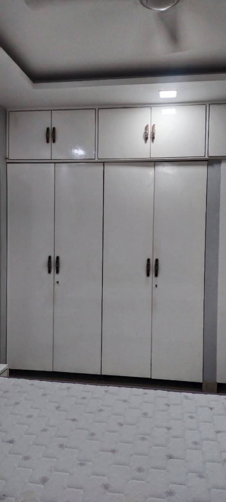 Room, andheri west 3 Bedroom 1300 Sq.Ft. Apartment In Andheri West Mumbai 9038859