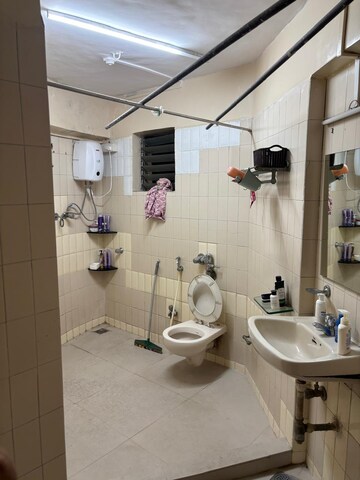 Team Area in 2 BHK Apartment at Runwal Nirvana, Parel – for Rent
