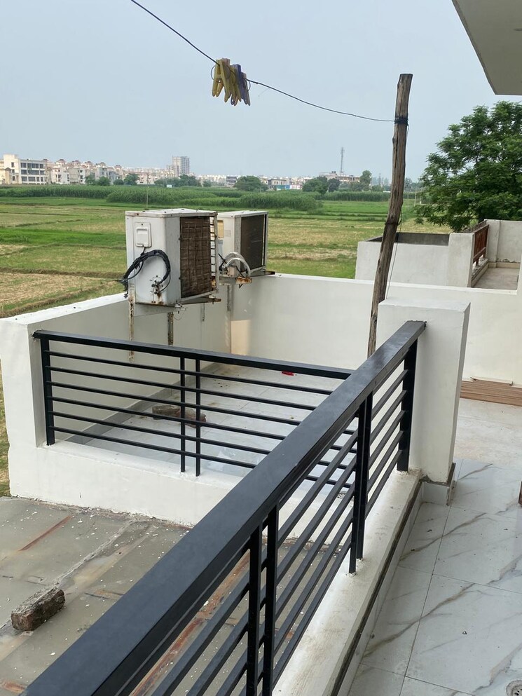 Balcony, aerocity 2 Bedroom 1800 Sq.Ft. Independent House In Aerocity Mohali 9038788