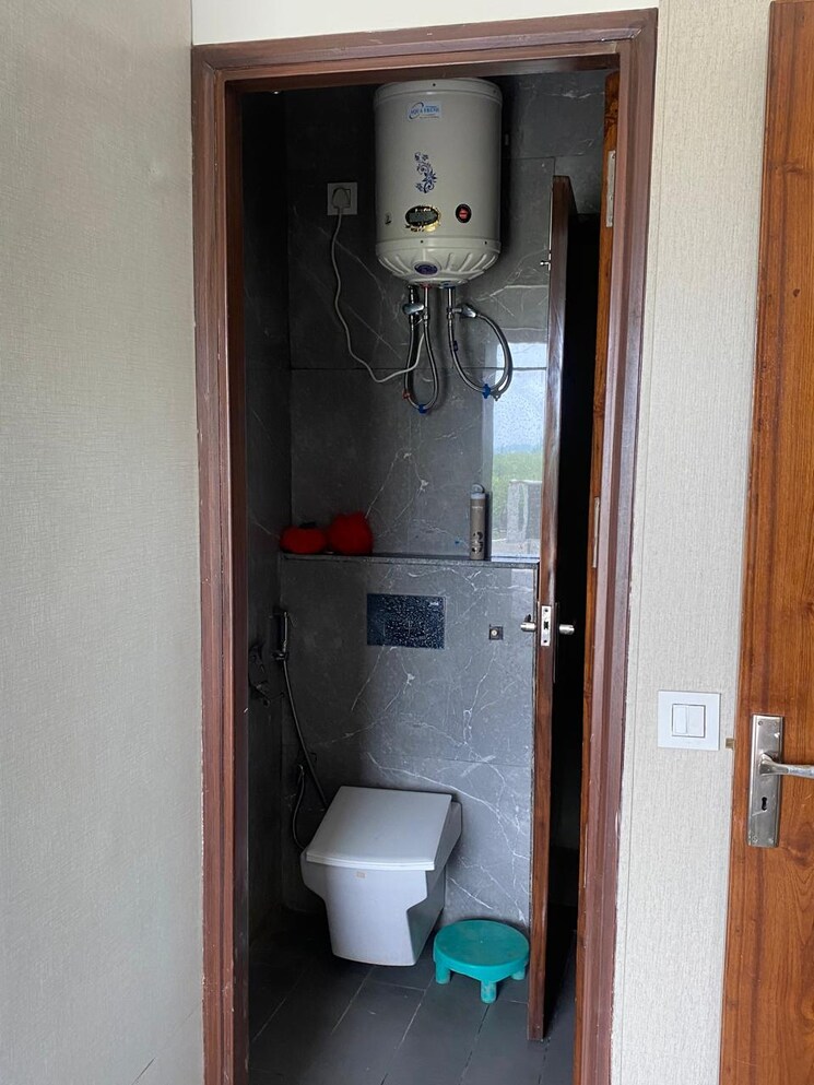 Bathroom, aerocity 2 Bedroom 1800 Sq.Ft. Independent House In Aerocity Mohali 9038788