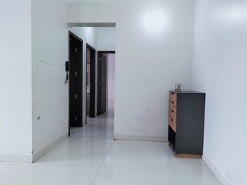Room in 2 BHK Apartment at K Raheja Raheja Residency, Malad East – for Rent