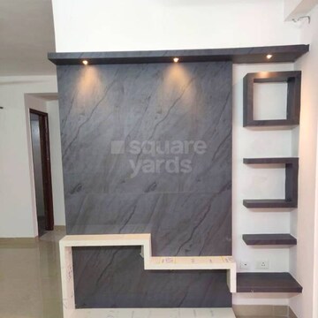 Furnished Amenities in 3 BHK Apartment at Parker White Lily, Sector 8 – for Rent