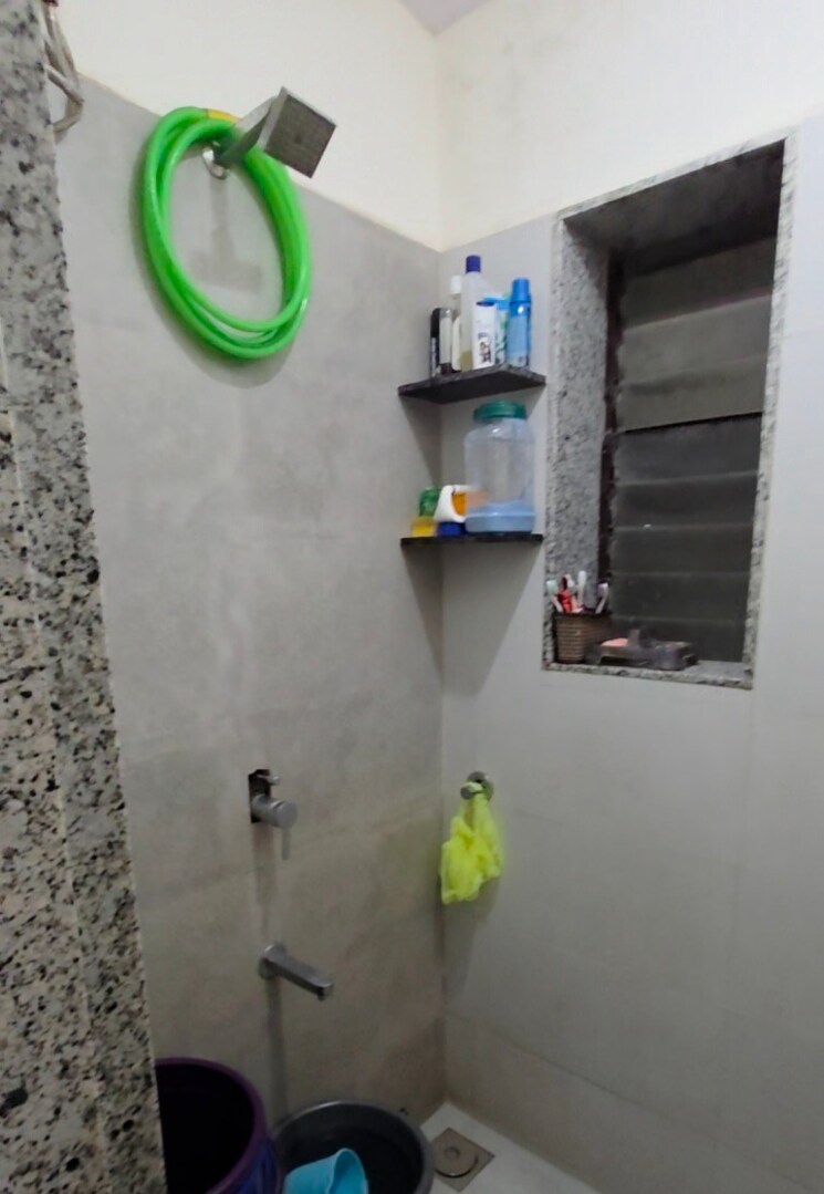 Bathroom, vasant-vihar-complex 1 Bedroom 430 Sq.Ft. Apartment In Pokhran Road No Two Thane 9038899