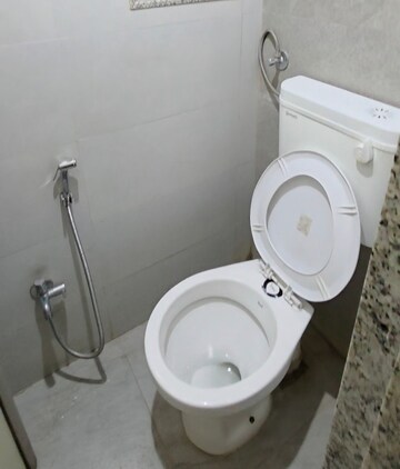 Attached Bathroom in 1 BHK Apartment at Vasant Vihar Complex, Pokhran Road No Two – for Rent