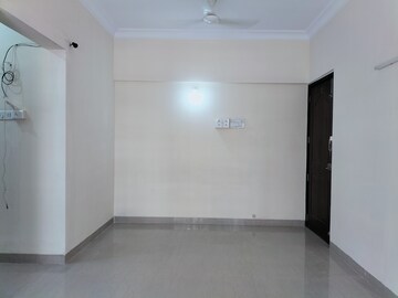 Room in 1 BHK Apartment at K Raheja Raheja Residency, Malad East – for Rent