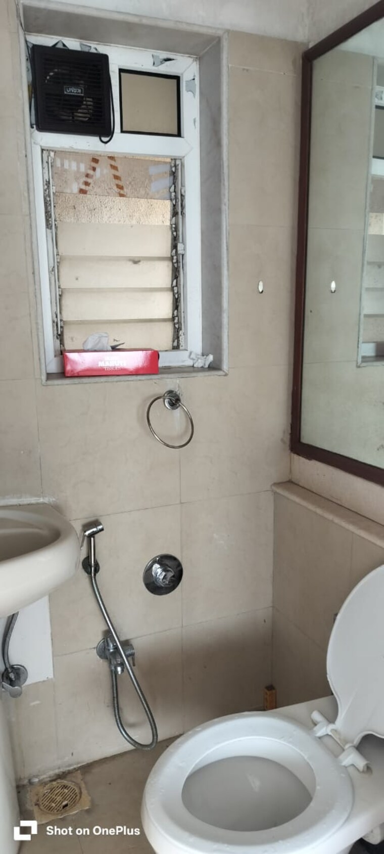 Bathroom, lnt-crescent-bay-t3 3 Bedroom 1308 Sq.Ft. Apartment In Parel Mumbai 9038878