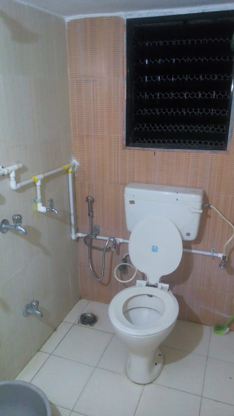 Bathroom, leeladevi-chs 2 Bedroom 770 Sq.Ft. Apartment In Kansai Thane 9038918