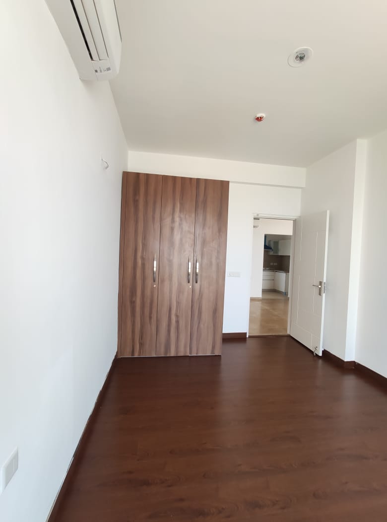 3 BHK Apartment For Rent in Raheja Navodaya