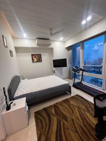 Bedroom in 3 BHK Apartment at Indiabulls Blu, Worli – for Rent