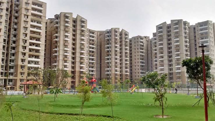 3.5 BHK + Study Room Apartment For Sale in Stellar Jeevan