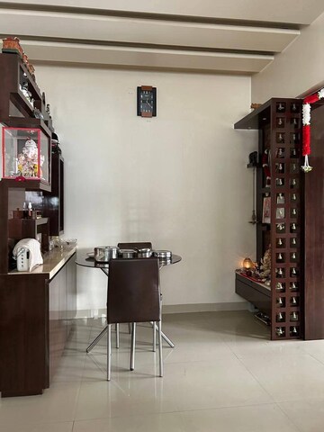 Room in 3 BHK Apartment at Andheri West – for Rent