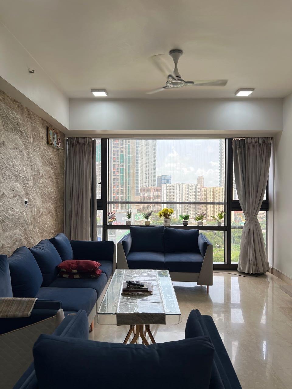 3 BHK + Pooja Room,Servant Room Apartment For Rent in Lodha The Park