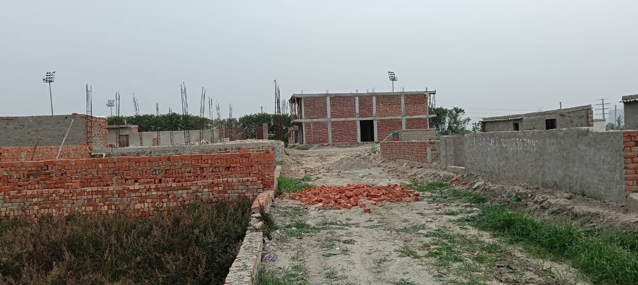 Plot For Sale in Knowledge Park 2 Greater 