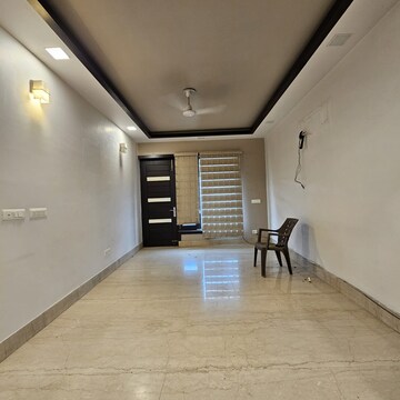 Room in 3.5 BHK Builder Floor at Sector 19 – for Sale