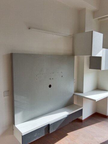 Furnished Amenities in 3 BHK Apartment at Adani Samsara, Sector 60 – for Rent