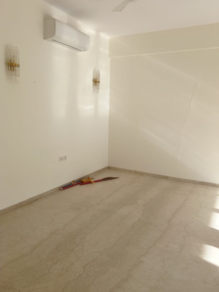 Room, adani-samsara 3 Bedroom 1750 Sq.Ft. Apartment In Sector 60 Gurgaon 9038986