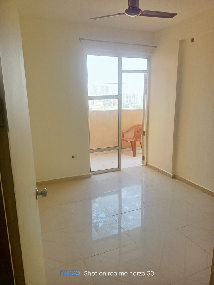 Room, pyramid-urban-homes-2 2 Bedroom 603 Sq.Ft. Apartment In Sector 86 Gurgaon 9039010