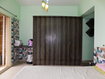 Master Bedroom in 3 BHK Apartment at Legend Siroya Kingston Tower, Parel – for Rent